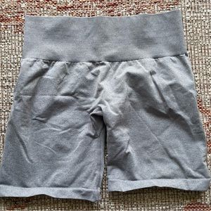 Nvgtn Pro Seamless Shorts in Light Grey